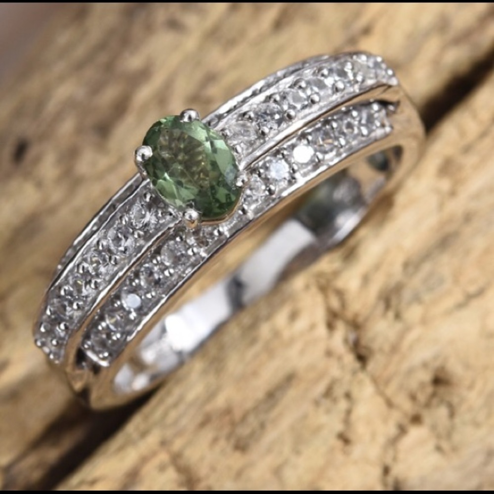 Natural Green Apatite Ring